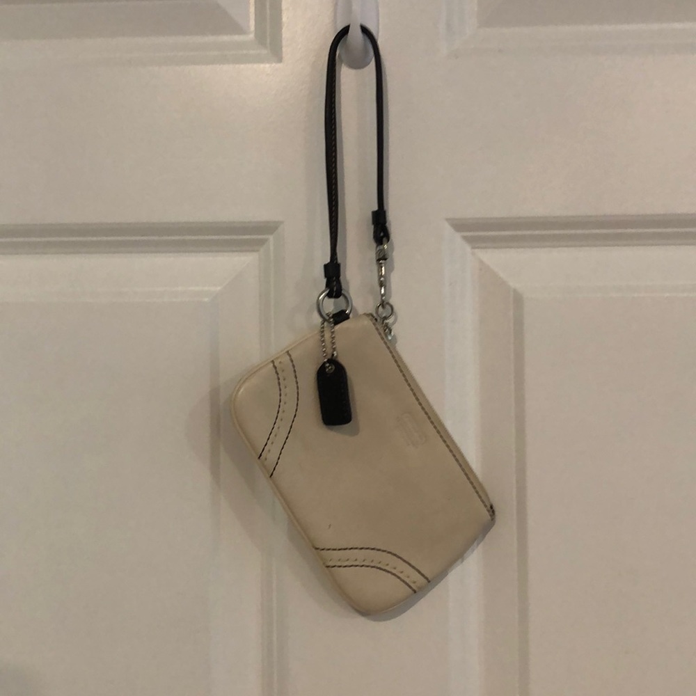 Wristlet